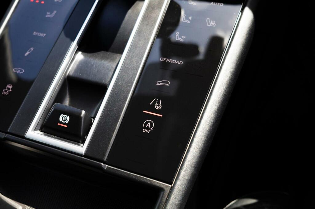 Porsche Macan Semi-auto 4Wd #39