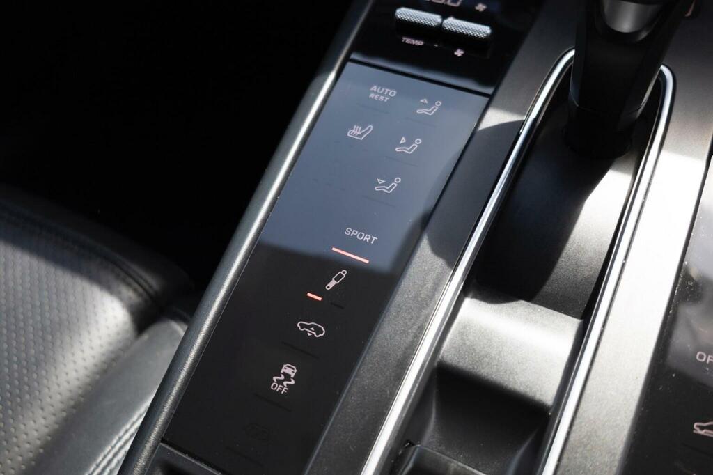 Porsche Macan Semi-auto 4Wd #26