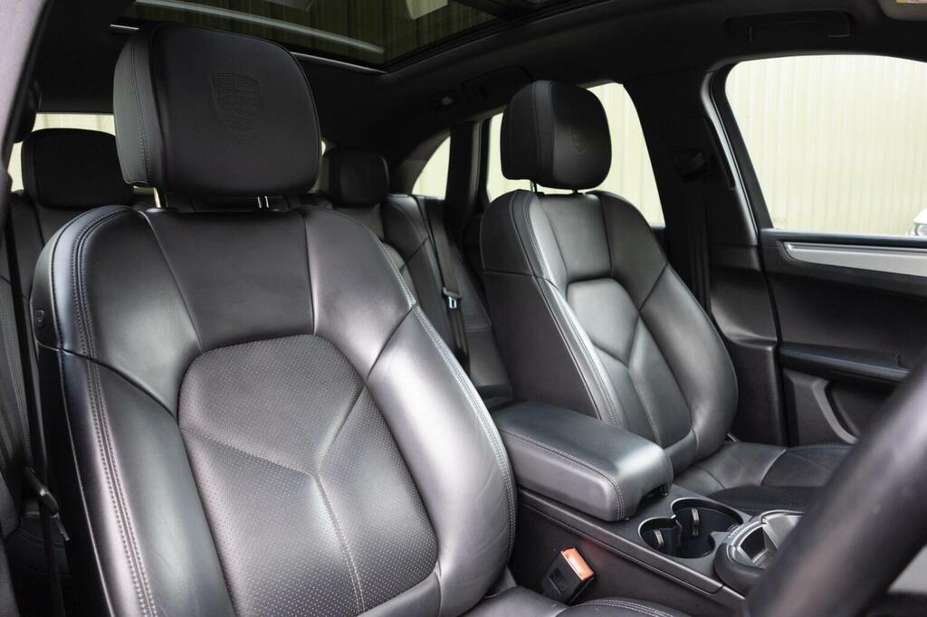 Porsche Macan Semi-auto 4Wd #97
