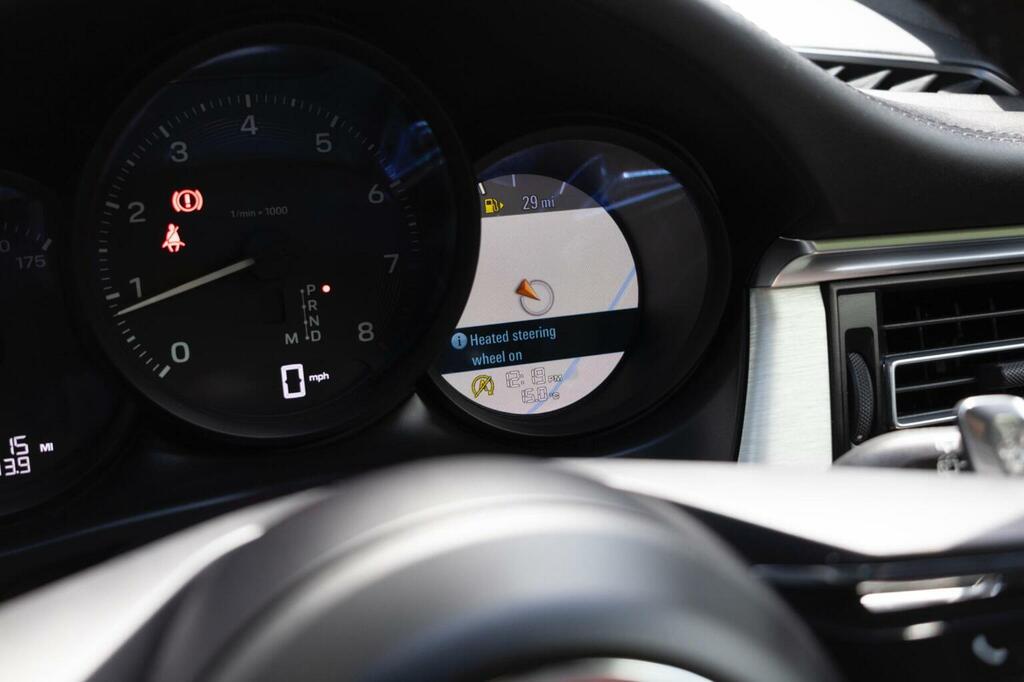 Porsche Macan Semi-auto 4Wd #141