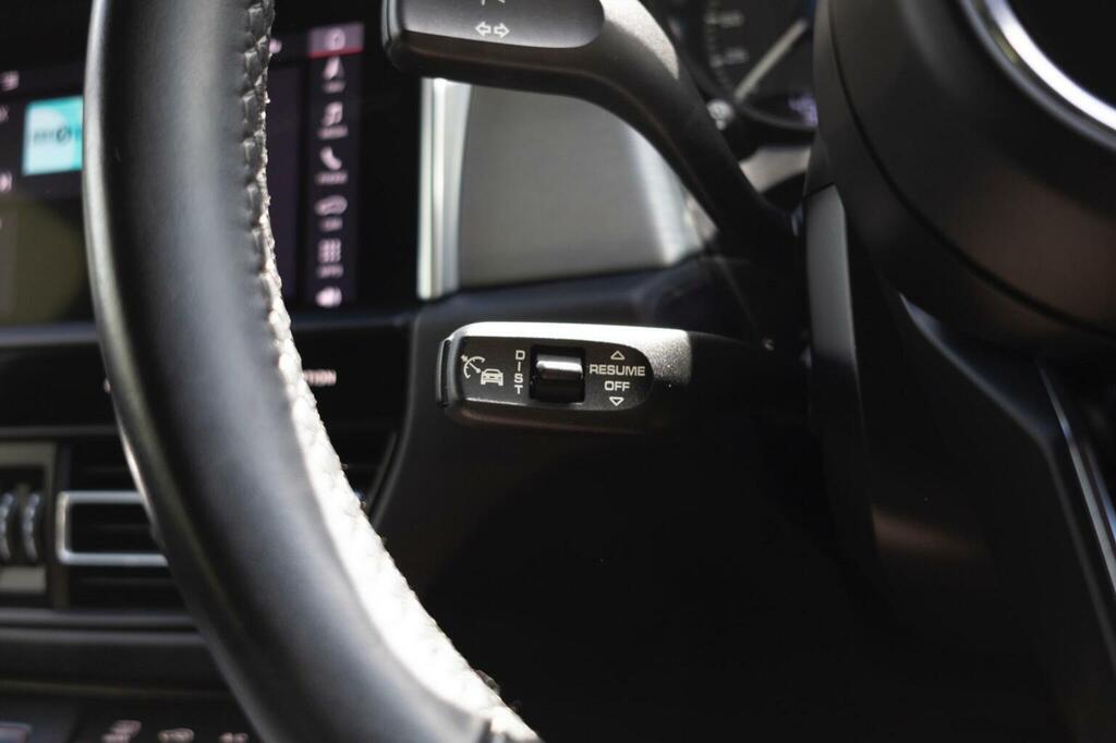 Porsche Macan Semi-auto 4Wd #123