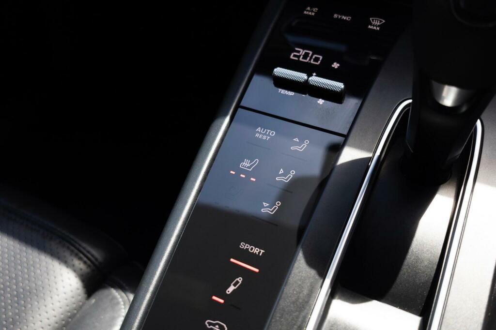 Porsche Macan Semi-auto 4Wd #28