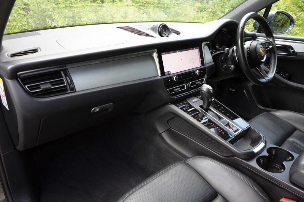Porsche Macan Semi-auto 4Wd #101
