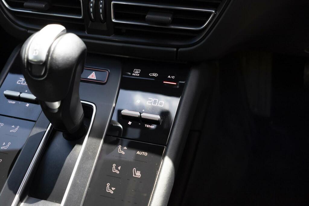 Porsche Macan Semi-auto 4Wd #115