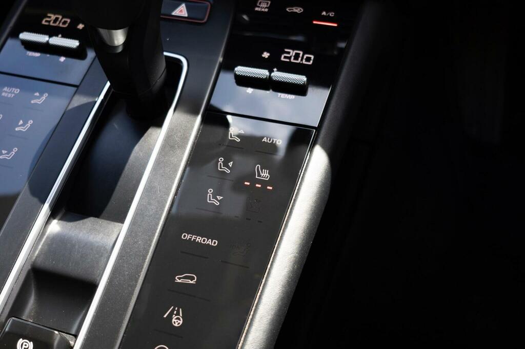 Porsche Macan Semi-auto 4Wd #33