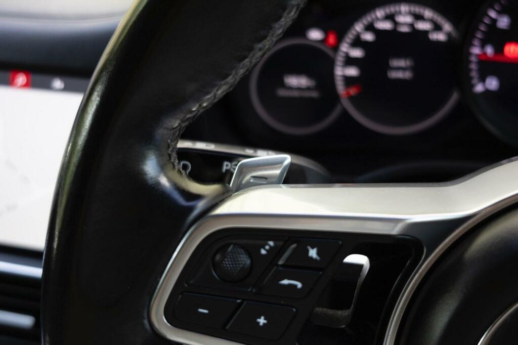 Porsche Cayenne Turbo S E-hybrid Tiptronic S Black #144