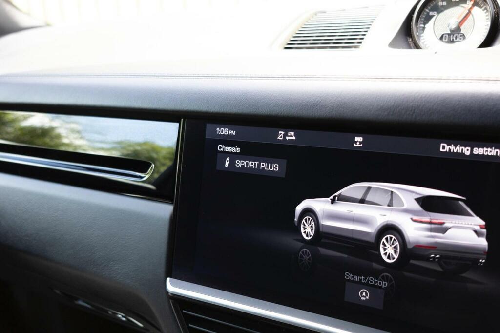 Porsche Cayenne Turbo S E-hybrid Tiptronic S Black #109