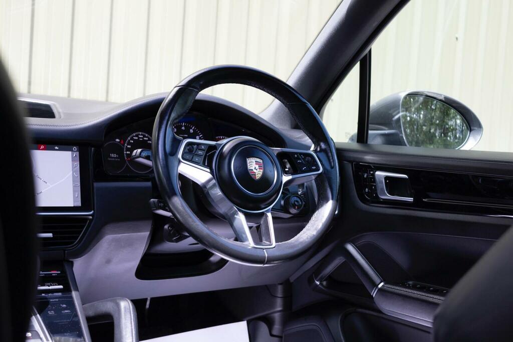 Porsche Cayenne Turbo S E-hybrid Tiptronic S Black #69