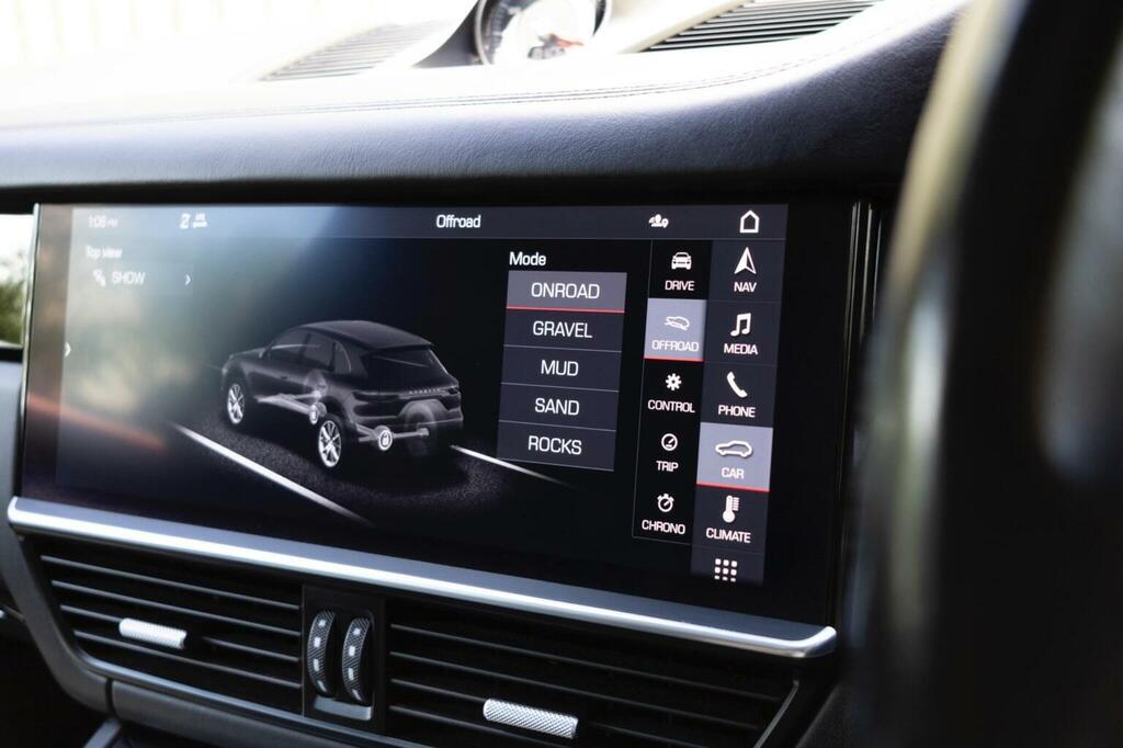 Porsche Cayenne Turbo S E-hybrid Tiptronic S Black #137