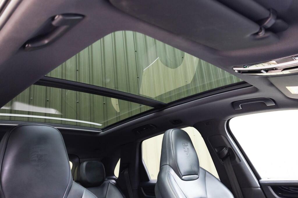 Porsche Cayenne Turbo S E-hybrid Tiptronic S Black #18