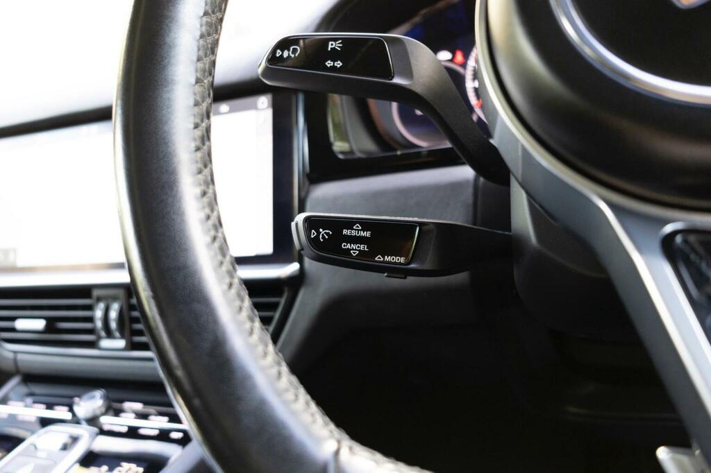 Porsche Cayenne Turbo S E-hybrid Tiptronic S Black #145