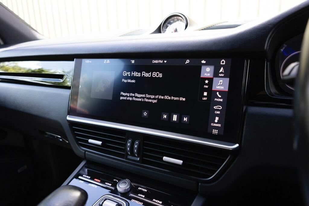 Porsche Cayenne Turbo S E-hybrid Tiptronic S Black #118