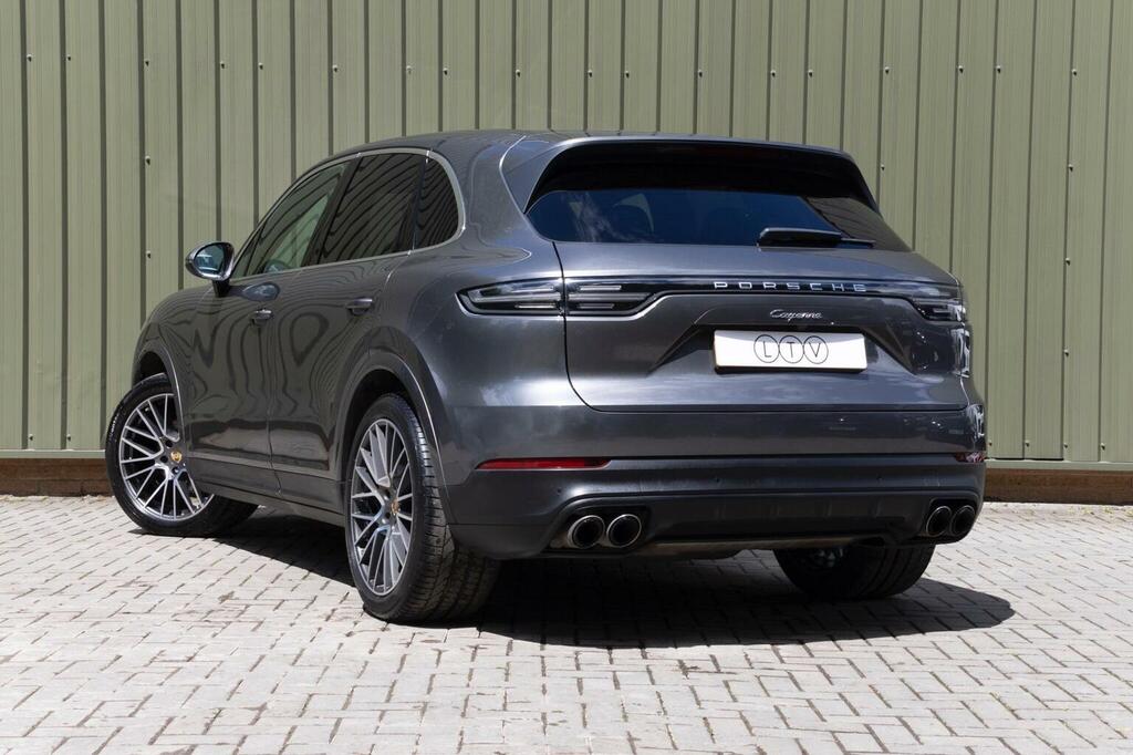 Porsche Cayenne Turbo S E-hybrid Tiptronic S Black #92