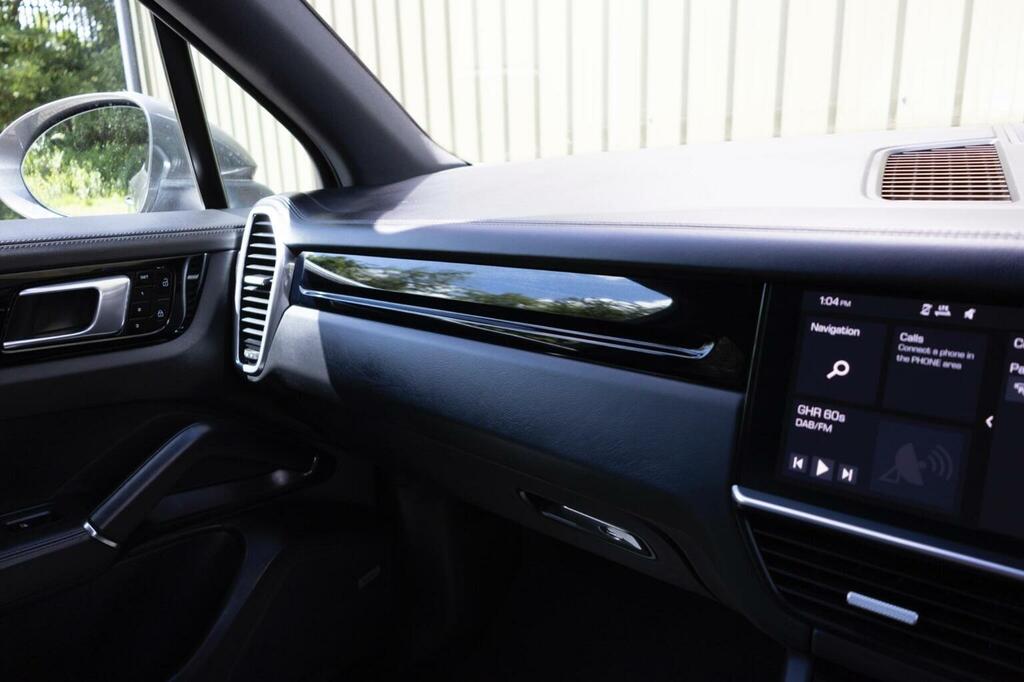 Porsche Cayenne Turbo S E-hybrid Tiptronic S Black #155