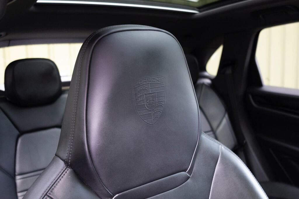 Porsche Cayenne Turbo S E-hybrid Tiptronic S Black #149