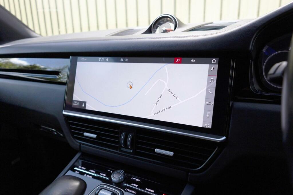 Porsche Cayenne Turbo S E-hybrid Tiptronic S Black #126