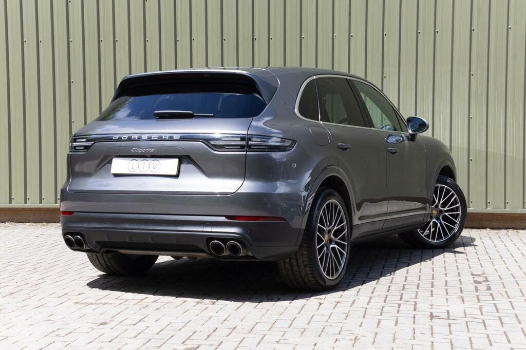Porsche Cayenne Turbo S E-hybrid Tiptronic S Black #94