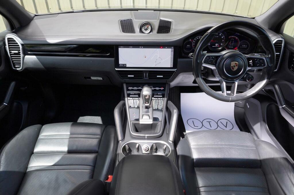 Porsche Cayenne Turbo S E-hybrid Tiptronic S Black #101