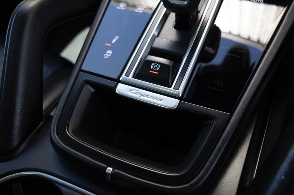Porsche Cayenne Turbo S E-hybrid Tiptronic S Black #161