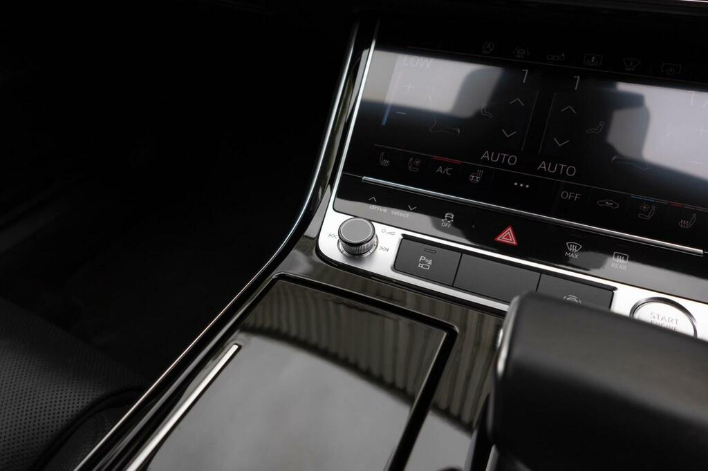 Audi A8 55 Tfsi Quattro Tiptronic Black #21