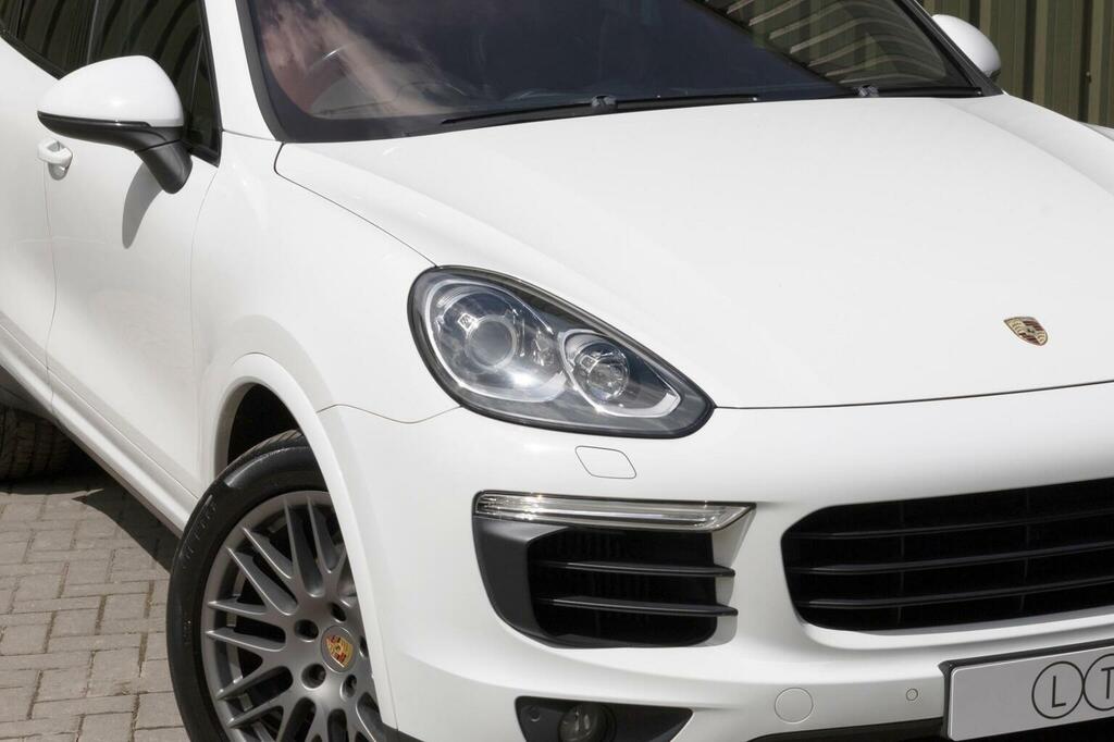 Porsche Cayenne 3.0 D V6 Tiptronic S 262 Bhp Black #153