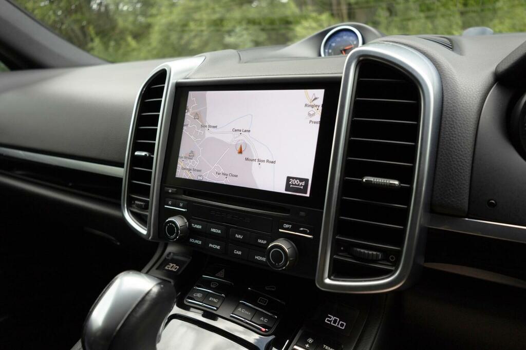 Porsche Cayenne 3.0 D V6 Tiptronic S 262 Bhp Black #41