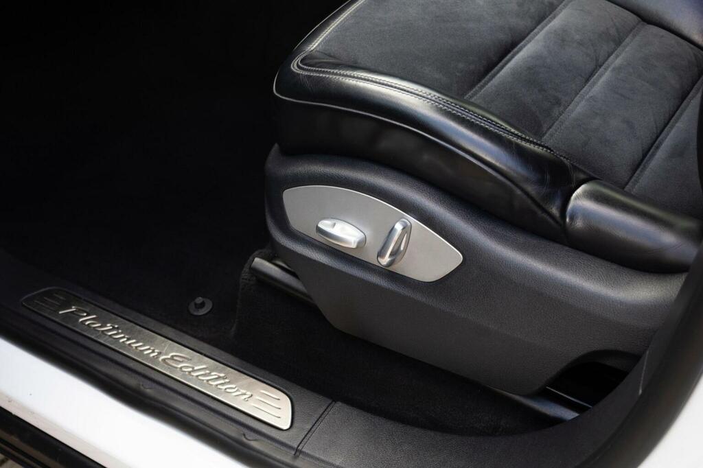 Porsche Cayenne 3.0 D V6 Tiptronic S 262 Bhp Black #32