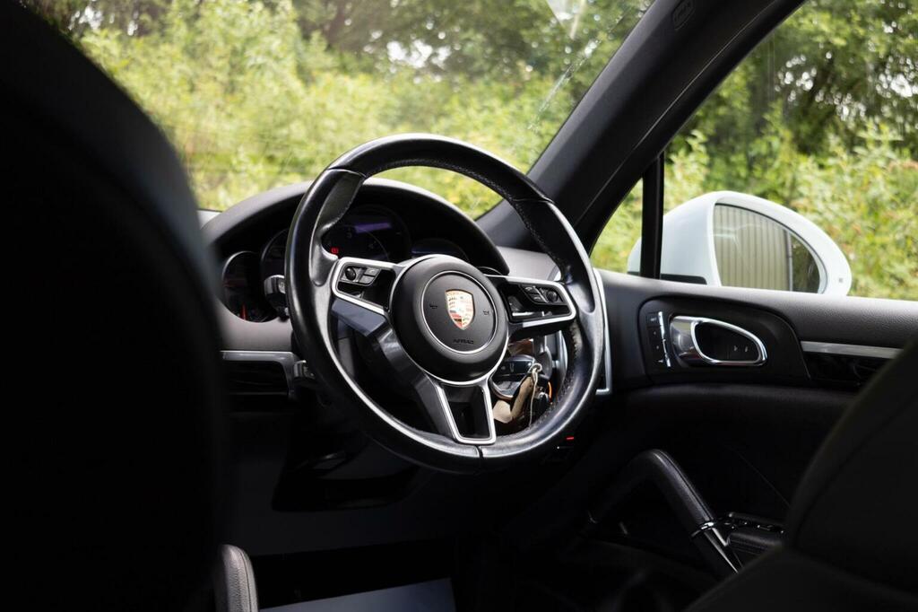 Porsche Cayenne 3.0 D V6 Tiptronic S 262 Bhp Black #149
