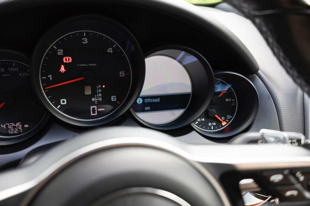 Porsche Cayenne 3.0 D V6 Tiptronic S 262 Bhp Black #30