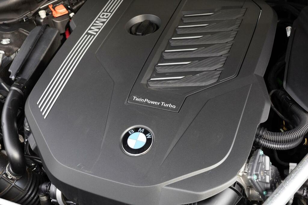 BMW 8 Series Gran Coupe M Sport Green #12