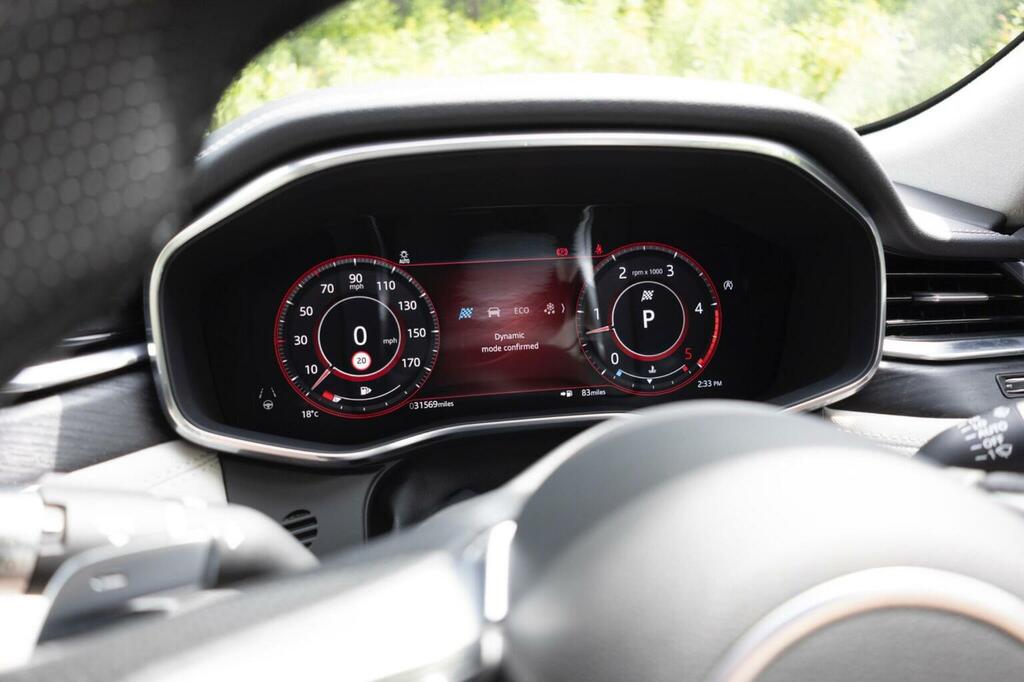 Jaguar F-Pace 2.0 D200 R-dynamic Black Awd Red #38