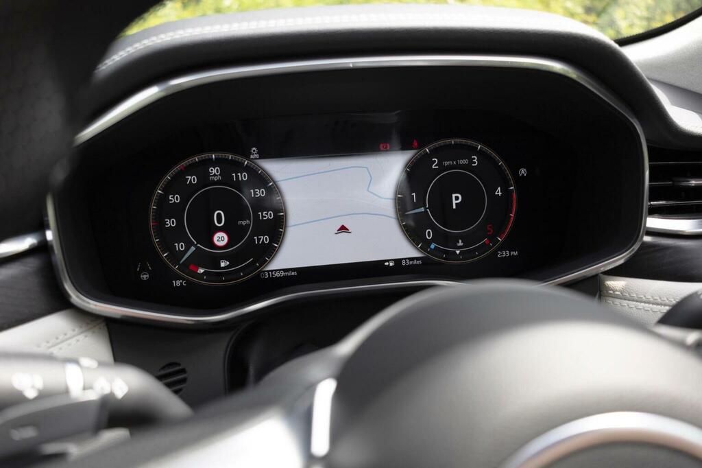 Jaguar F-Pace 2.0 D200 R-dynamic Black Awd Red #52