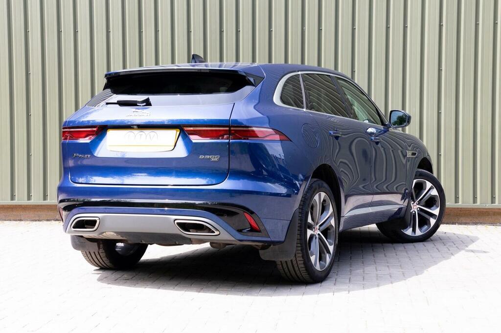 Jaguar F-Pace 2.0 D200 R-dynamic Black Awd Red #7