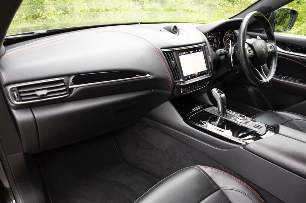 Maserati Levante  Black #18
