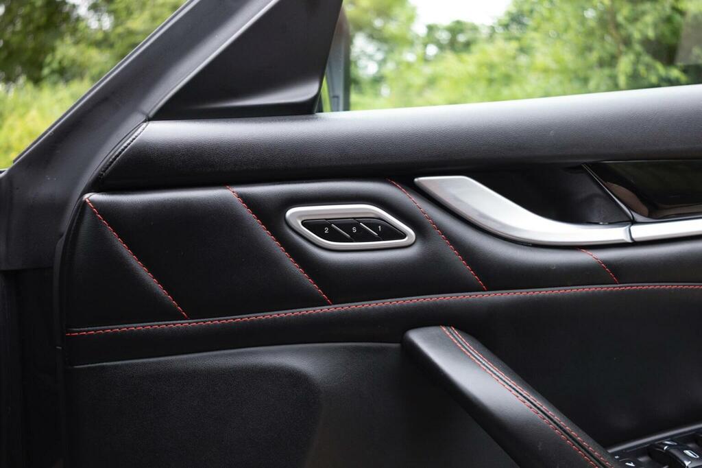 Maserati Levante  Black #29
