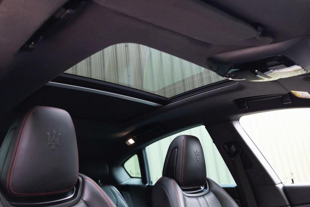 Maserati Levante  Black #19