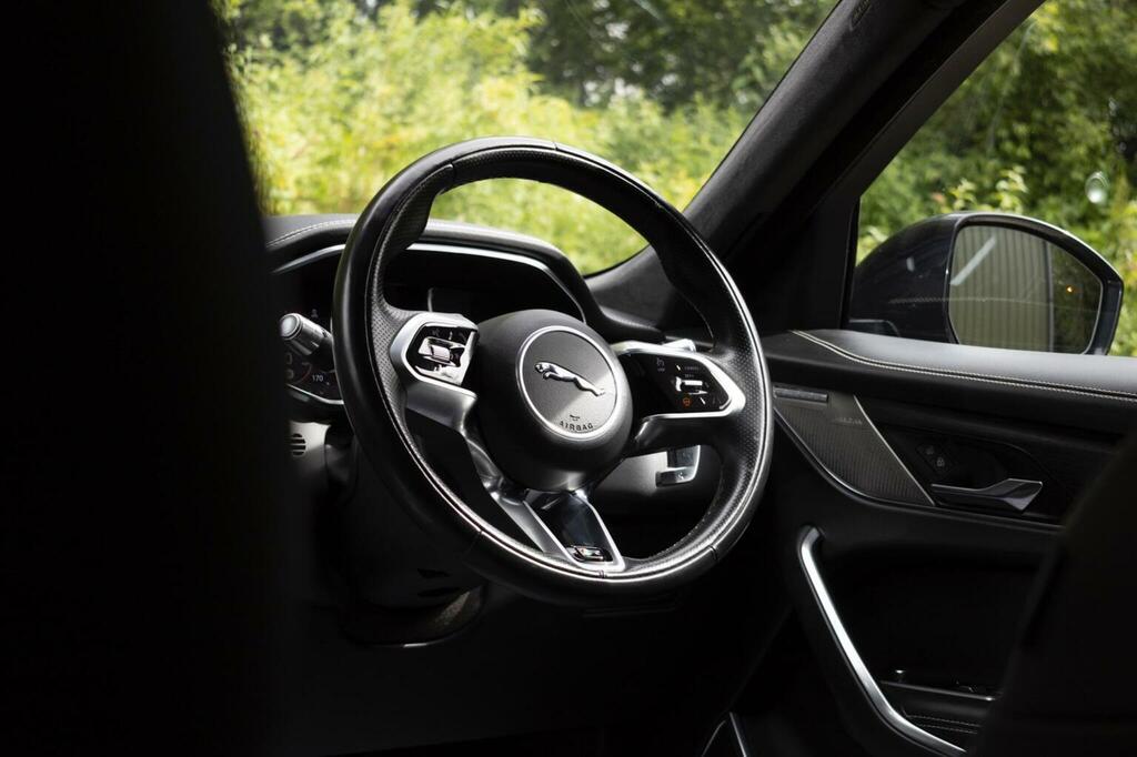 Jaguar F-Pace R-dynamic S Blue #69