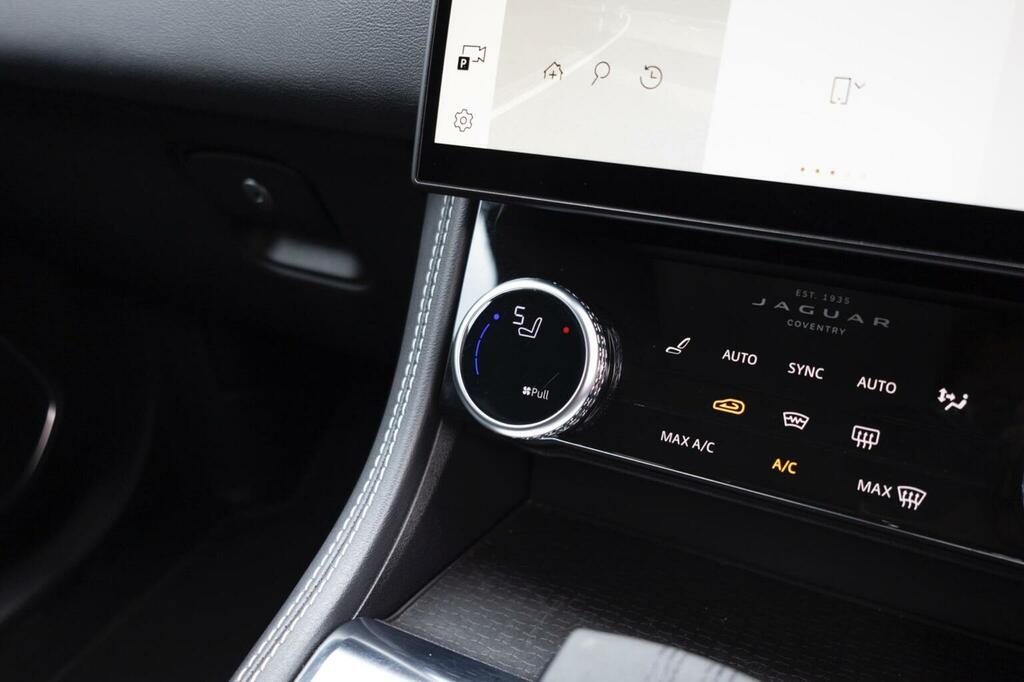 Jaguar F-Pace R-dynamic S Blue #27