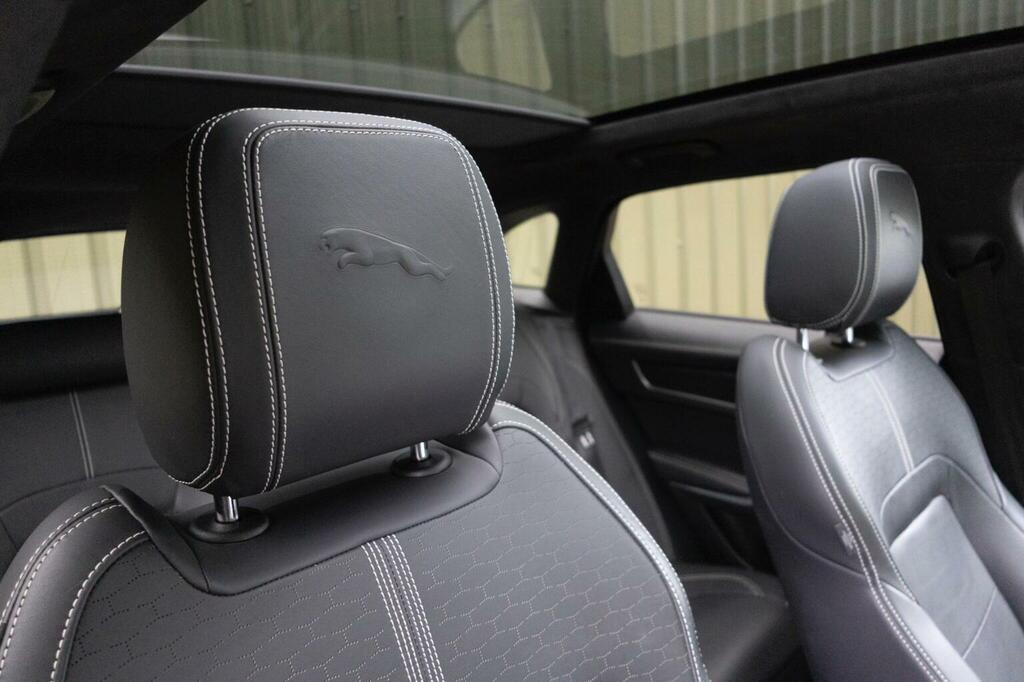 Jaguar F-Pace R-dynamic S Blue #64