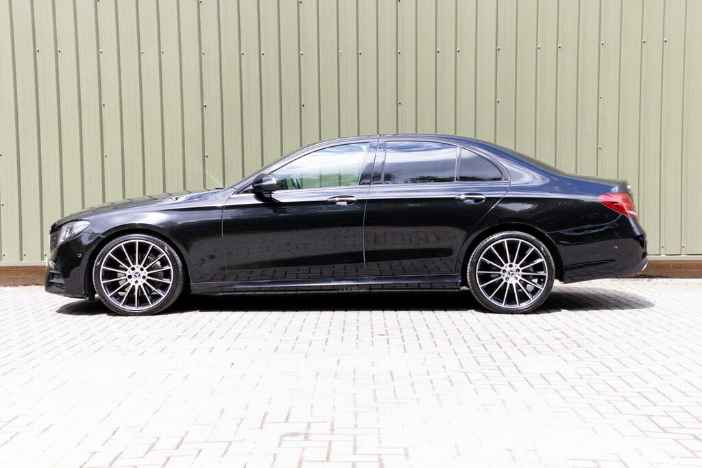 Mercedes-Benz E Class 2.0 E220d Amg Line Night Edition Premium Plus G- Black #4