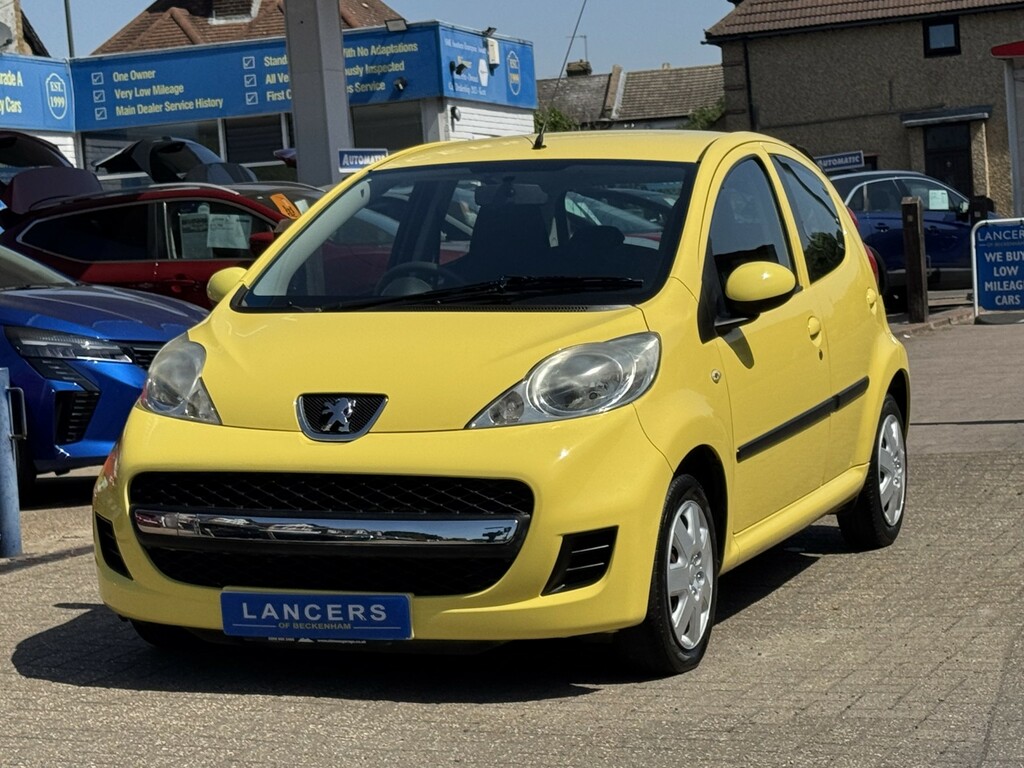 Peugeot 107 1.0 12V Urban Yellow