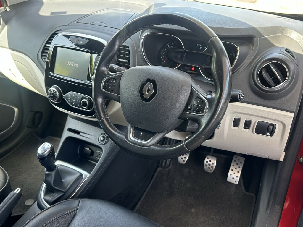 Renault Captur 0.9 Signature X Nav Tce 90 Red #3