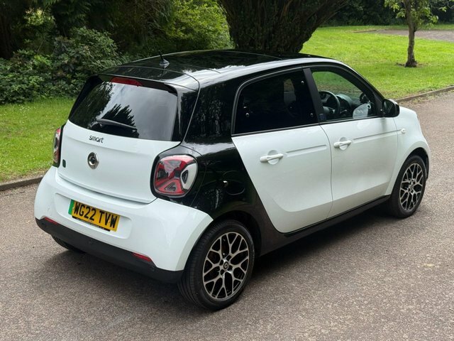 Smart Forfour 17.6Kwh Exclusive Hatchback 22K Black #72