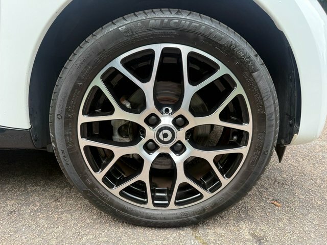 Smart Forfour 17.6Kwh Exclusive Hatchback 22K Black #55