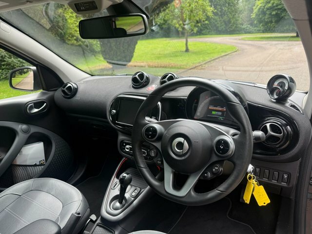 Smart Forfour 17.6Kwh Exclusive Hatchback 22K Black #12