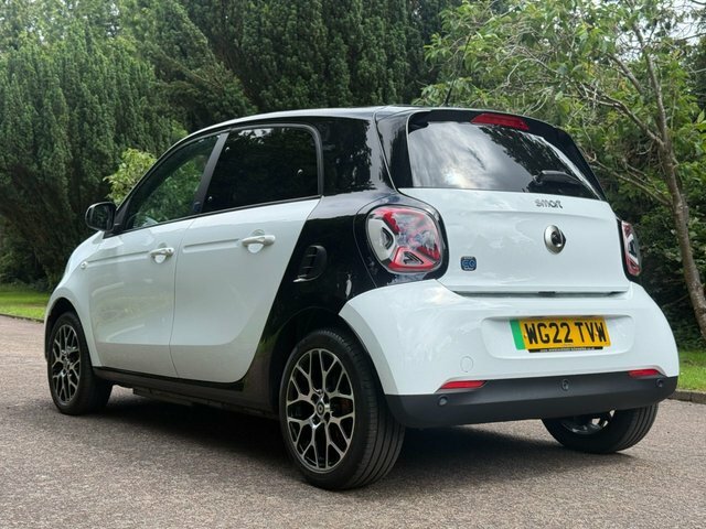Smart Forfour 17.6Kwh Exclusive Hatchback 22K Black #61