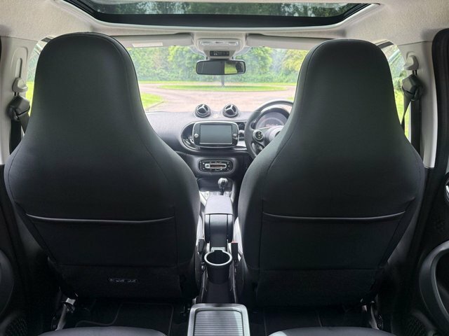 Smart Forfour 17.6Kwh Exclusive Hatchback 22K Black #31