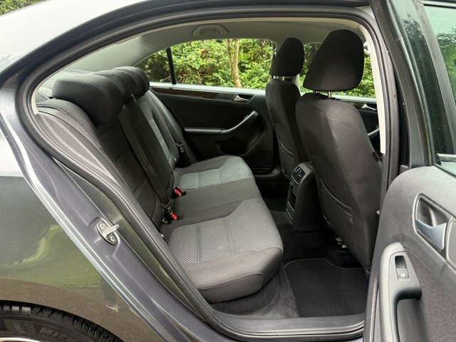 Volkswagen Jetta Bluemotion Technology Tdi  #16