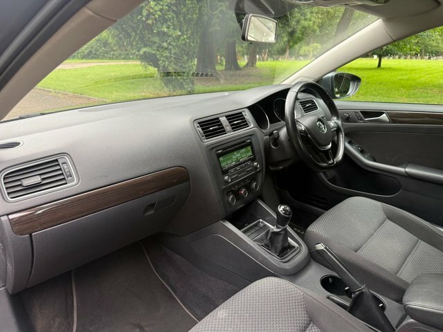 Volkswagen Jetta Bluemotion Technology Tdi  #14