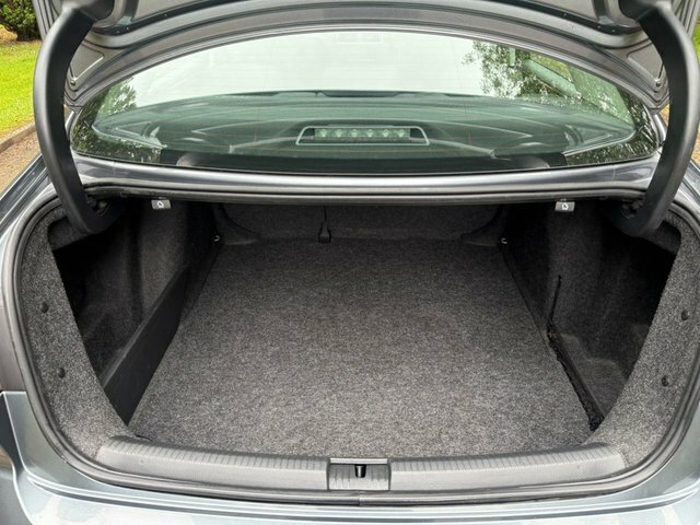 Volkswagen Jetta Bluemotion Technology Tdi  #37